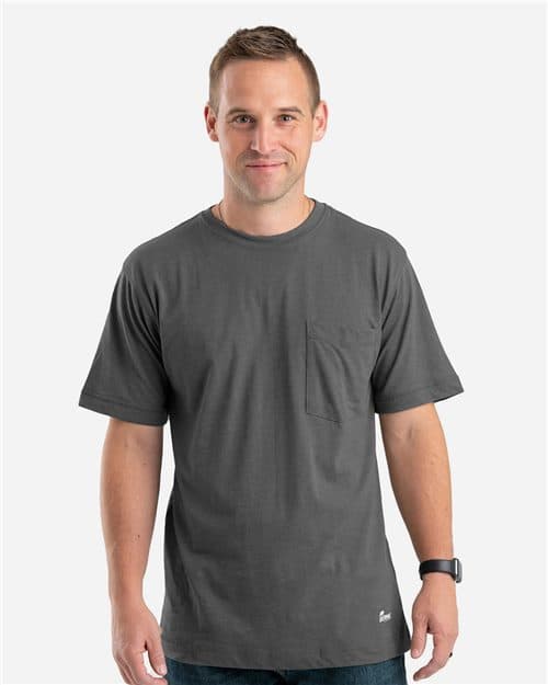 Berne Apparel Men's Lightweight Performance Pocket T-Shirt