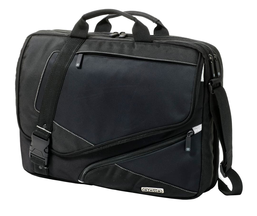 OGIO® Voyager Messenger