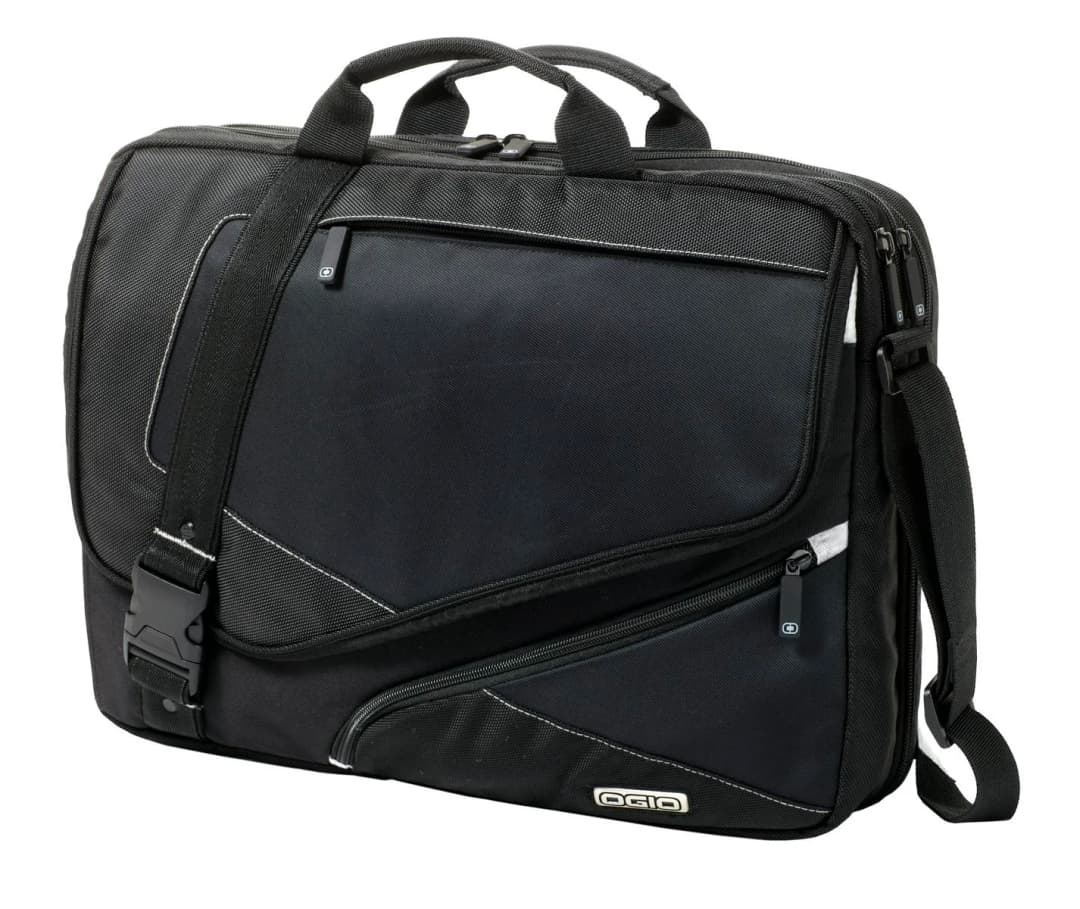 OGIO® Voyager Messenger