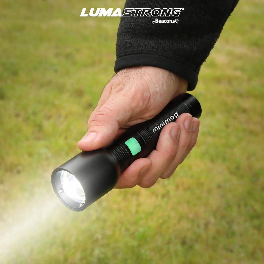 reNew Extreme Rechargeable Zoom Flashlight