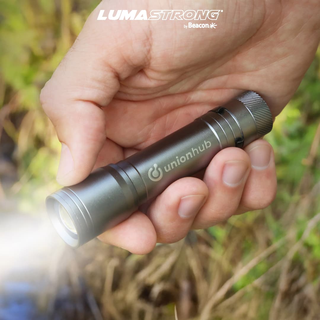 reNew Dual LED/COB Rechargeable Flashlight